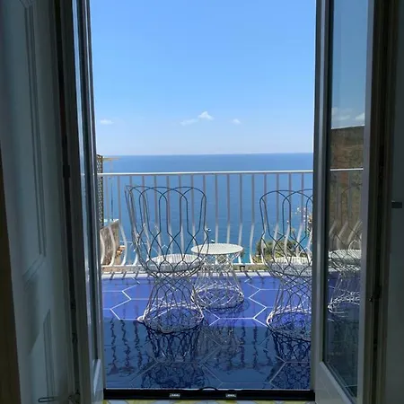 Imperati By Alcione Bed & Breakfast 4*